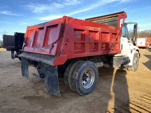 Image of International 4300 equipment image 2