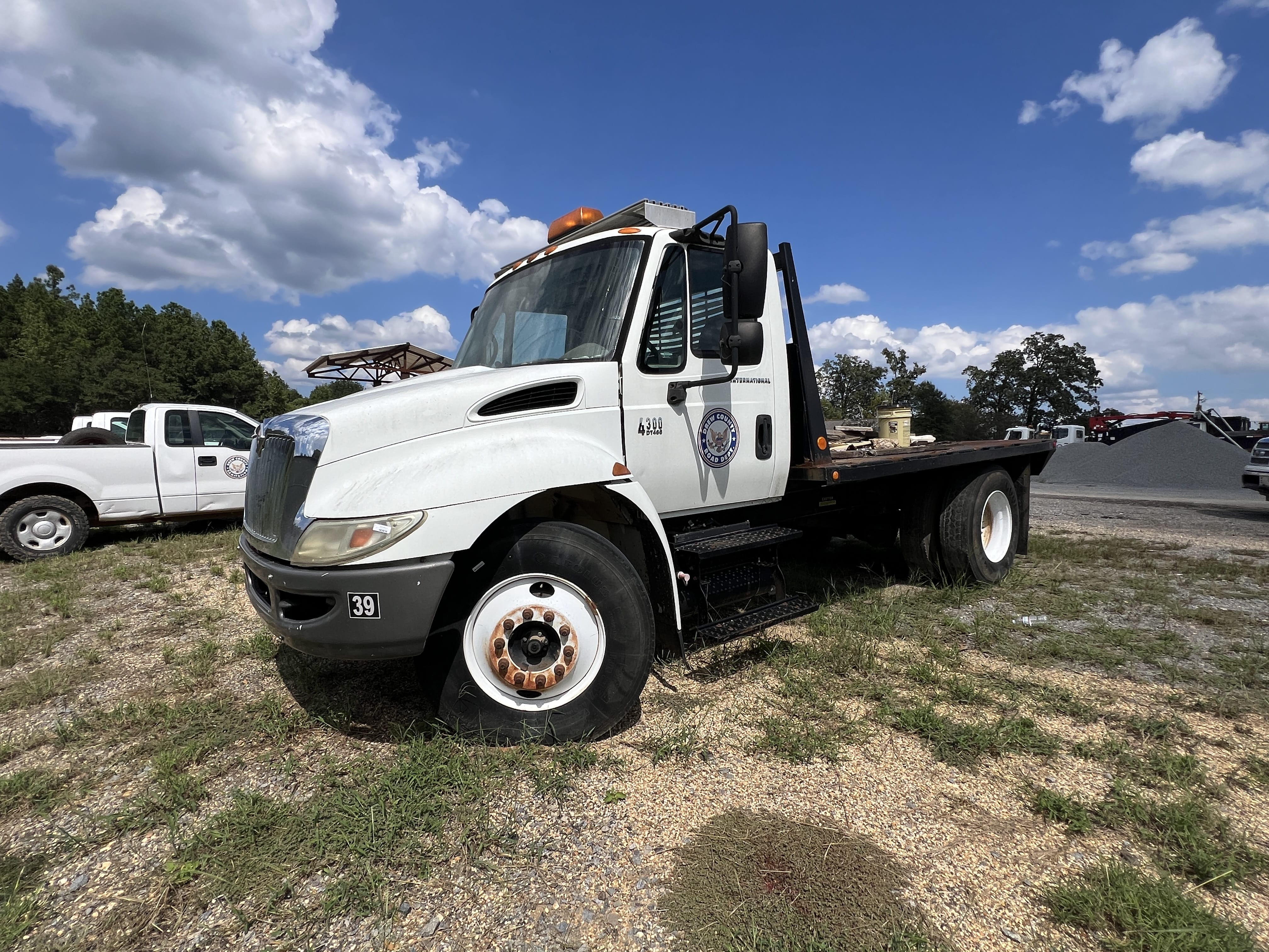 Main image International 4300