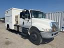 2004 International 4300 Image