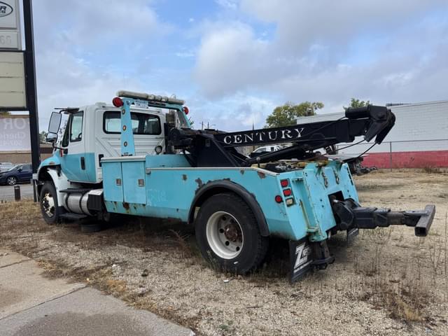 Image of International 4400 equipment image 2