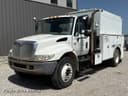2004 International 4400 Image