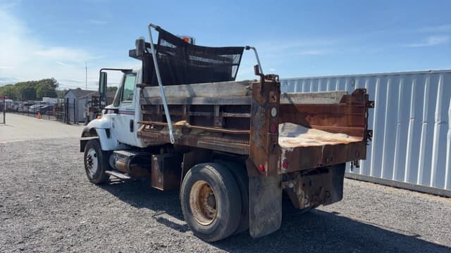 Image of International Workstar 7300 equipment image 1