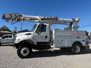 2004 International 7300 Image