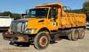 2004 International 7400 Image
