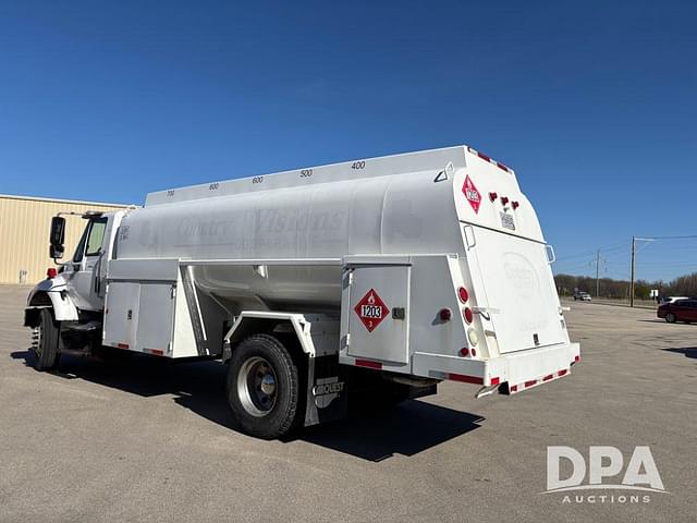 Image of International 7400 equipment image 4