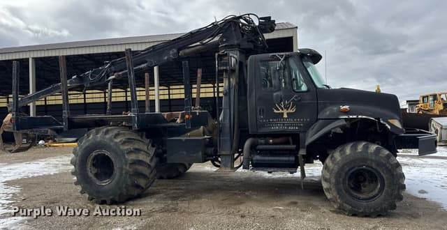 Image of International 7400 equipment image 3