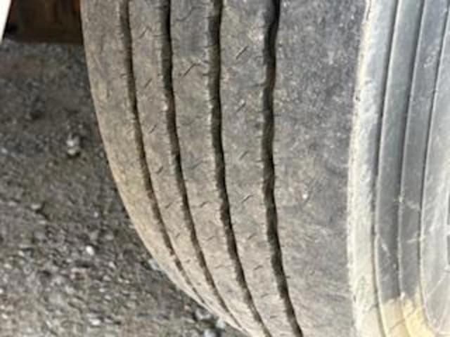 Image of International 8600 equipment image 4