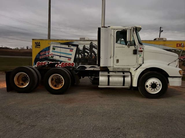 Image of International 9200i equipment image 1