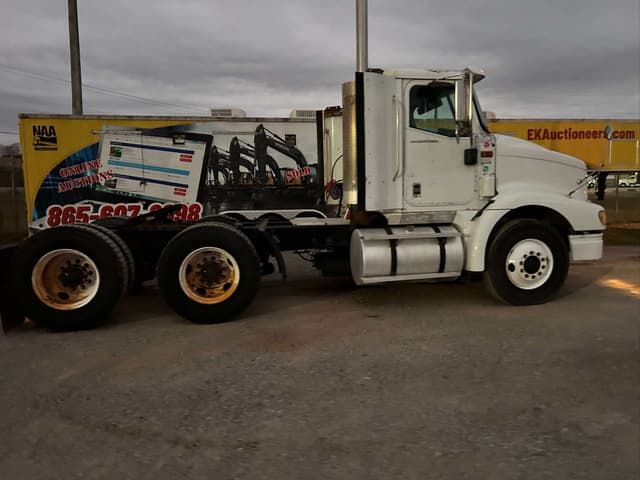 Image of International 9200i equipment image 3