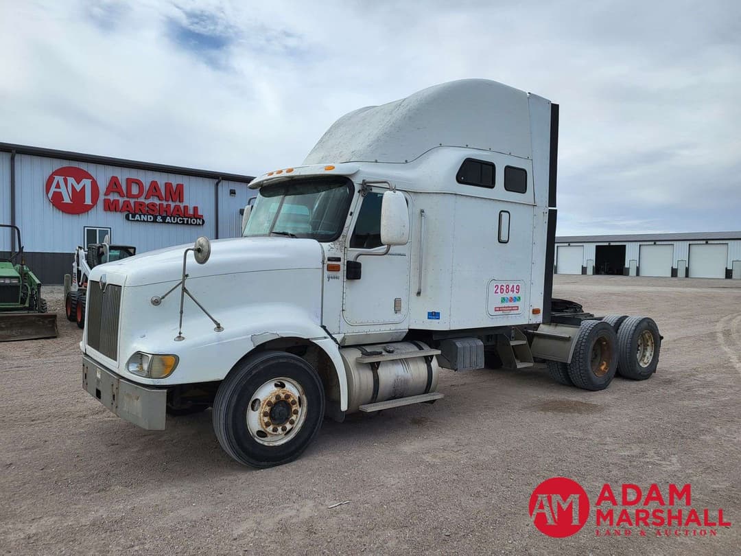 Image of International 9400i Primary image