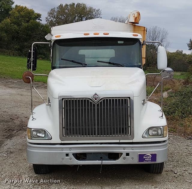 Image of International 9400i equipment image 1