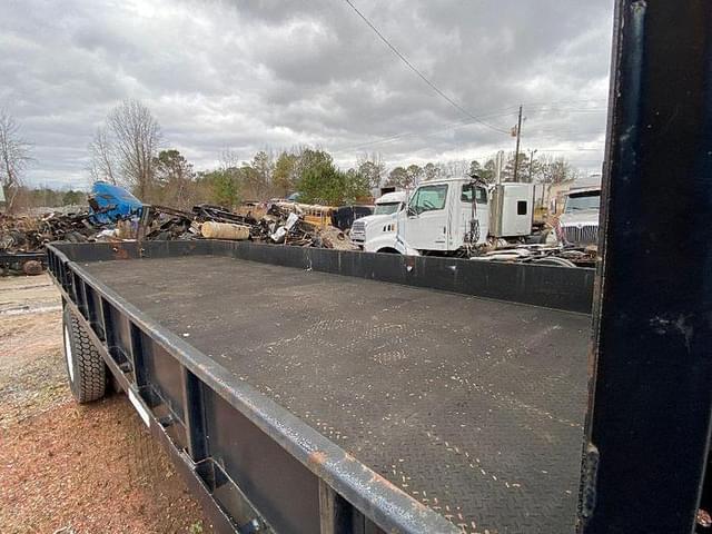 Image of International Durastar 4200 equipment image 2