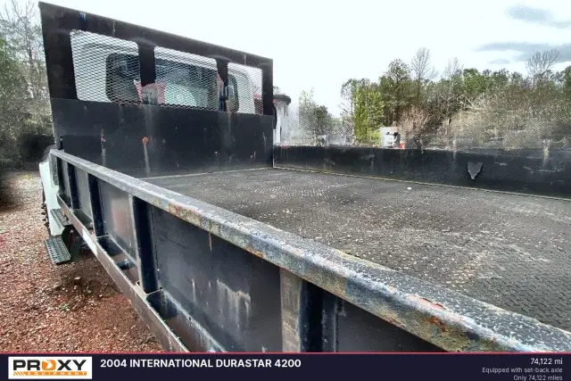 Image of International Durastar 4200 equipment image 1