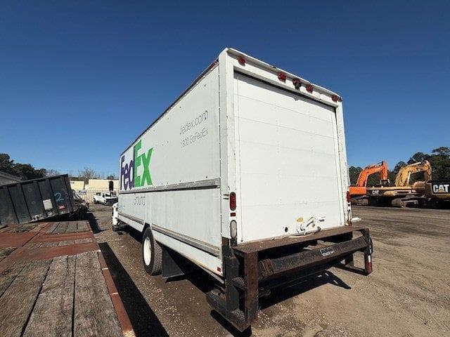 Image of International Durastar 4300 equipment image 4