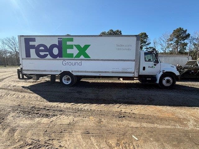 Image of International Durastar 4300 equipment image 1