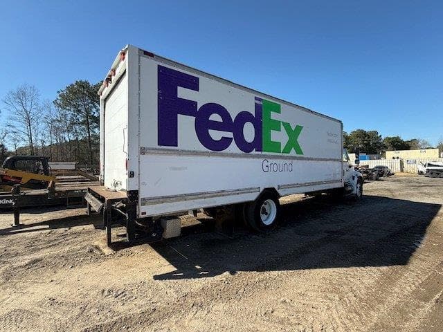 Image of International Durastar 4300 equipment image 2