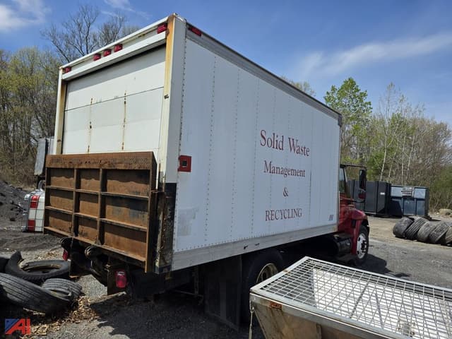 Image of International Durastar 4300 equipment image 3