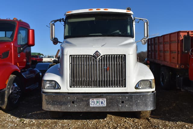 Image of International 9200i equipment image 1