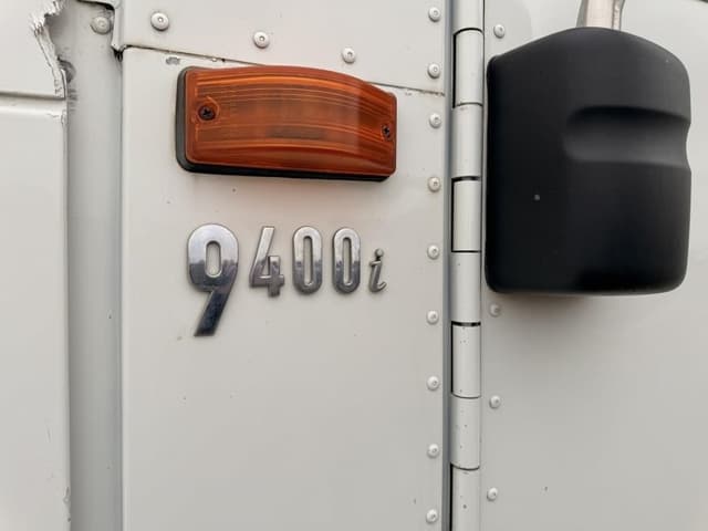 Image of International 9400i equipment image 3