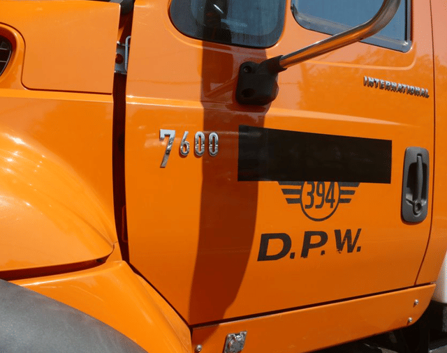 Image of International WorkStar 7600 equipment image 3
