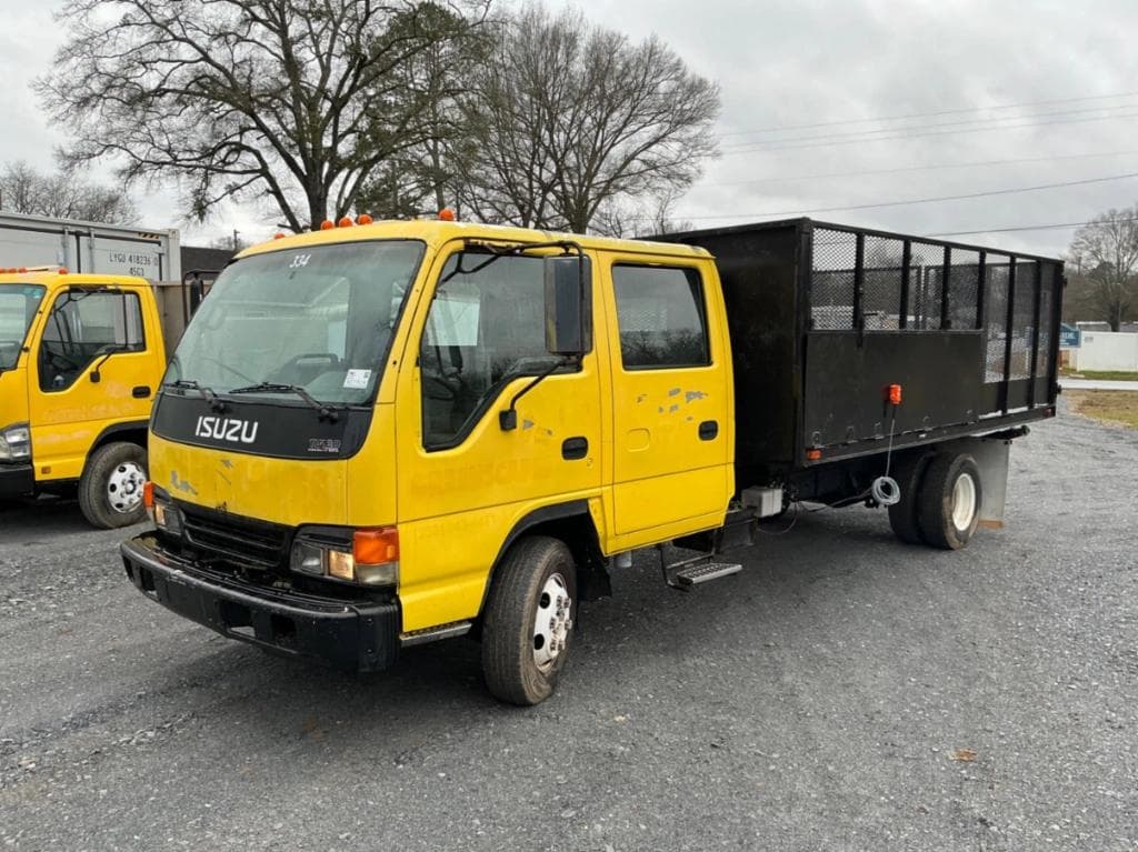 Image of Isuzu NPR Primary image