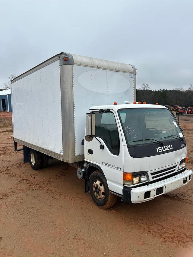 Image of Isuzu NPR equipment image 1