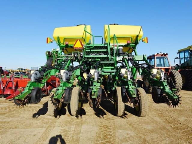 Image of John Deere 1790 equipment image 2