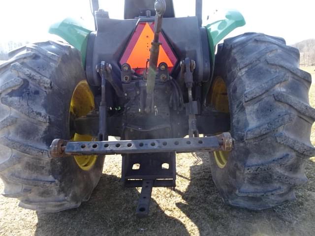Image of John Deere 5320 equipment image 2