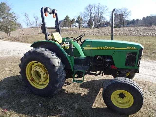 Image of John Deere 5320 equipment image 3