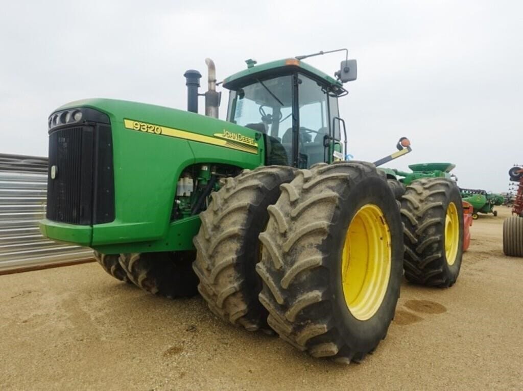 2004 John Deere 9320 Equipment Image0