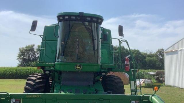 Image of John Deere 9560 STS equipment image 4