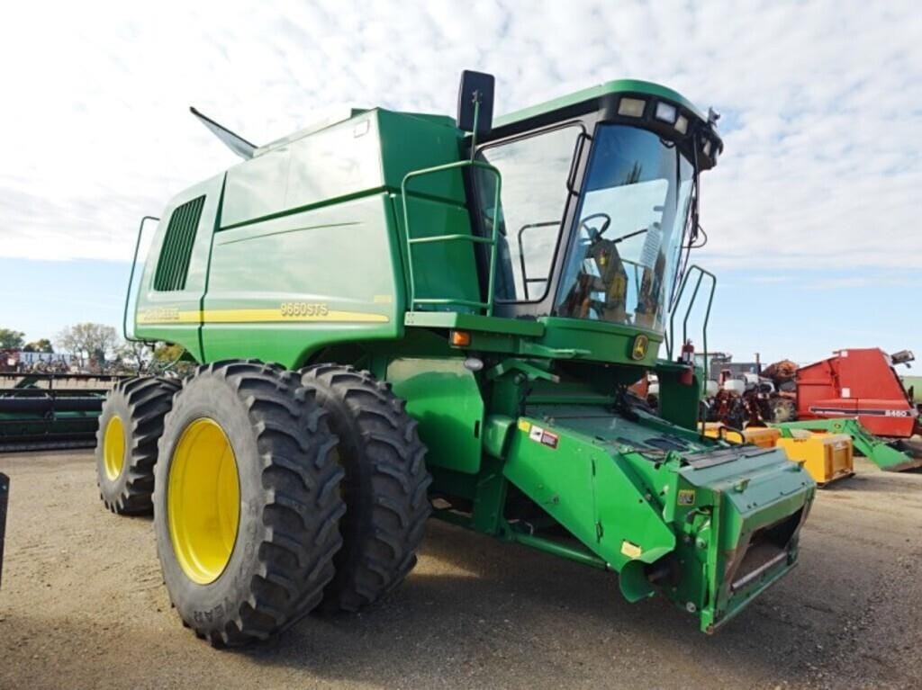 2004 John Deere 9660 STS Equipment Image0