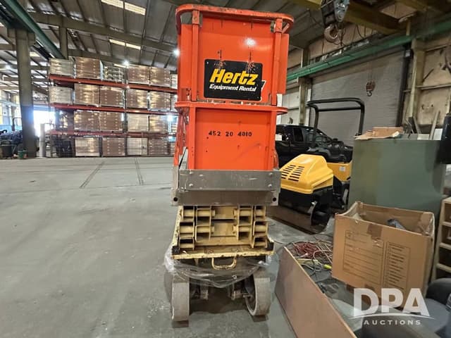 Image of JLG 2030ES equipment image 1