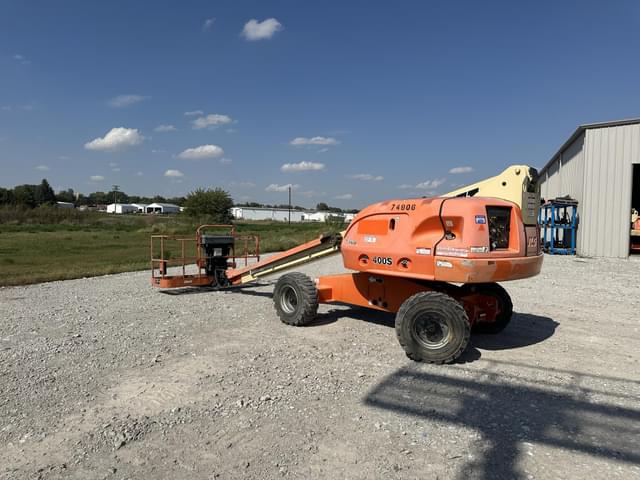 Image of JLG 400S equipment image 2