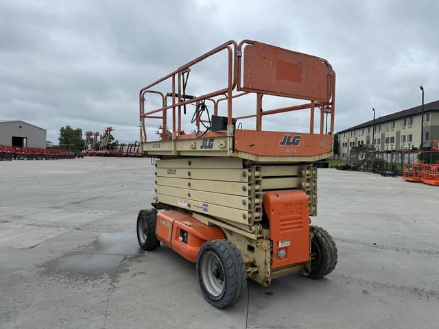 Image of JLG 4069LE equipment image 2