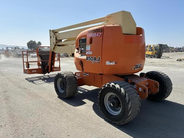 Image of JLG 450AJ equipment image 3