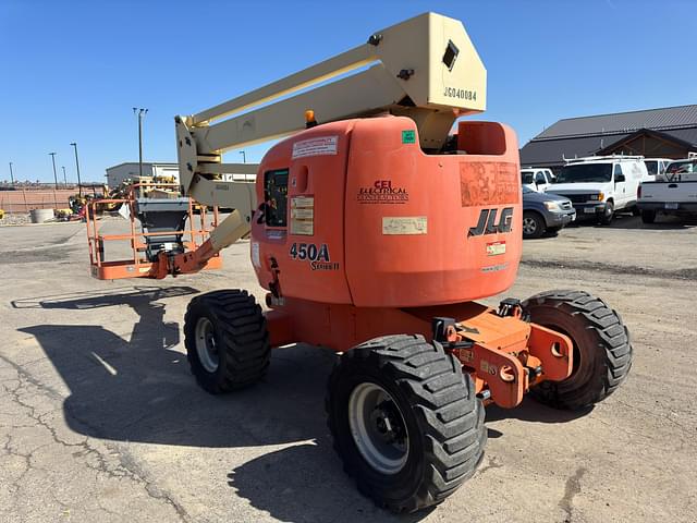 Image of JLG 450A Series II equipment image 4