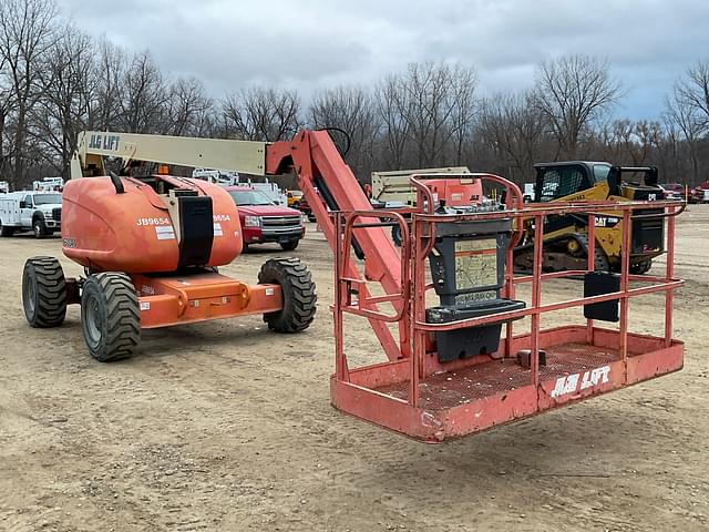 Image of JLG 600AJ equipment image 2