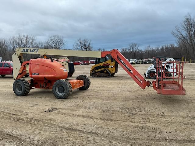 Image of JLG 600AJ equipment image 3