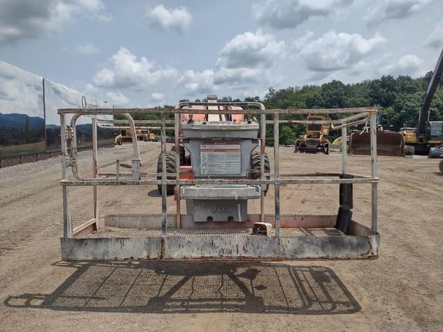 Image of JLG 600S equipment image 1