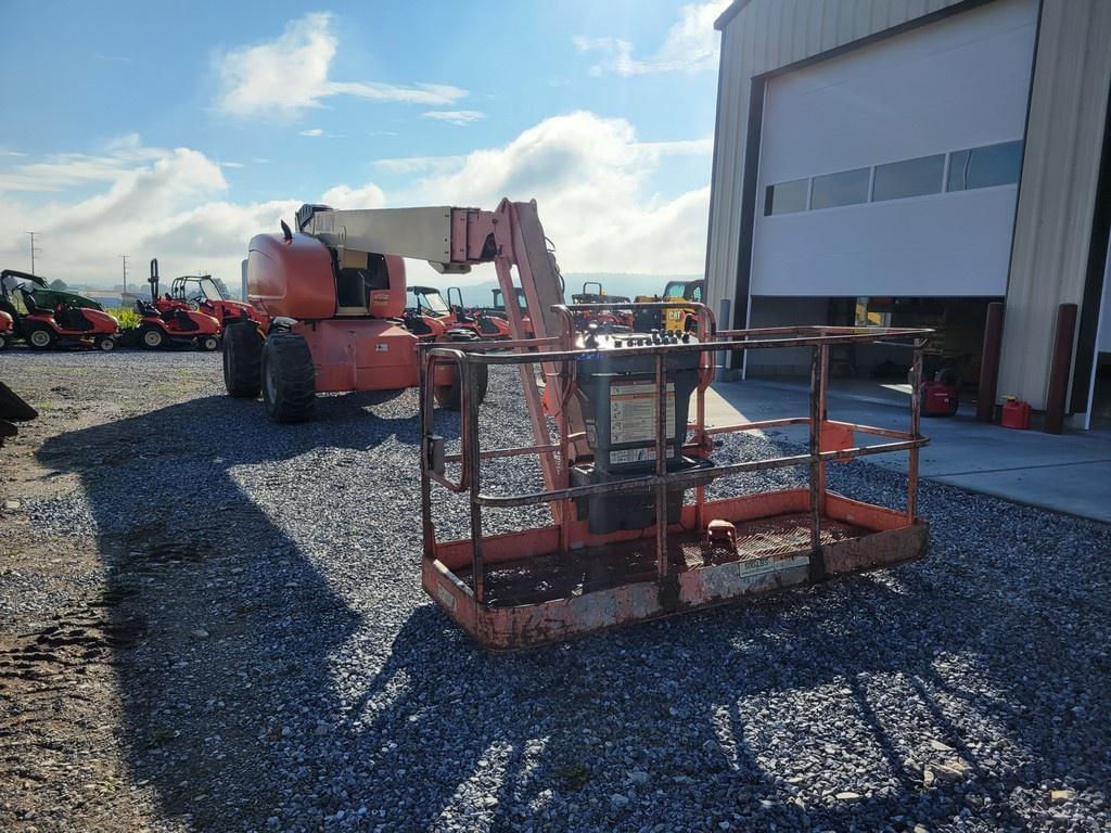 Image of JLG 660SJ Primary image