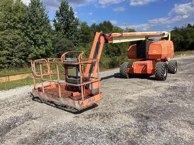 Image of JLG 800A equipment image 2