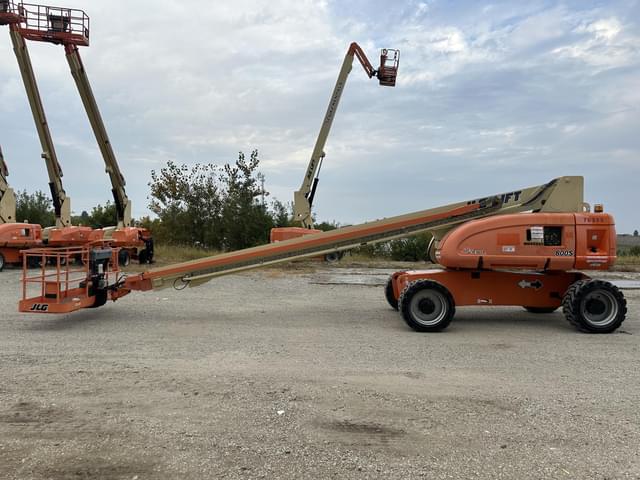 Image of JLG 800S equipment image 4