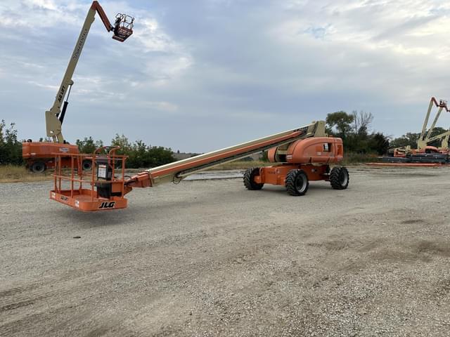 Image of JLG 800S equipment image 3