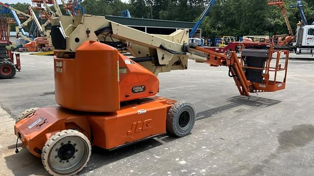 Image of JLG E400AJP equipment image 4
