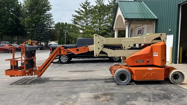 Image of JLG E400AJP equipment image 1