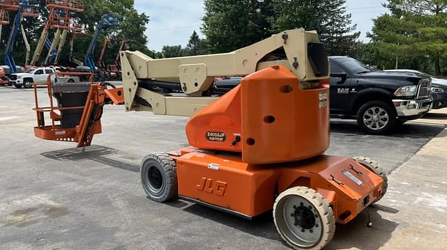 Image of JLG E400AJP equipment image 2