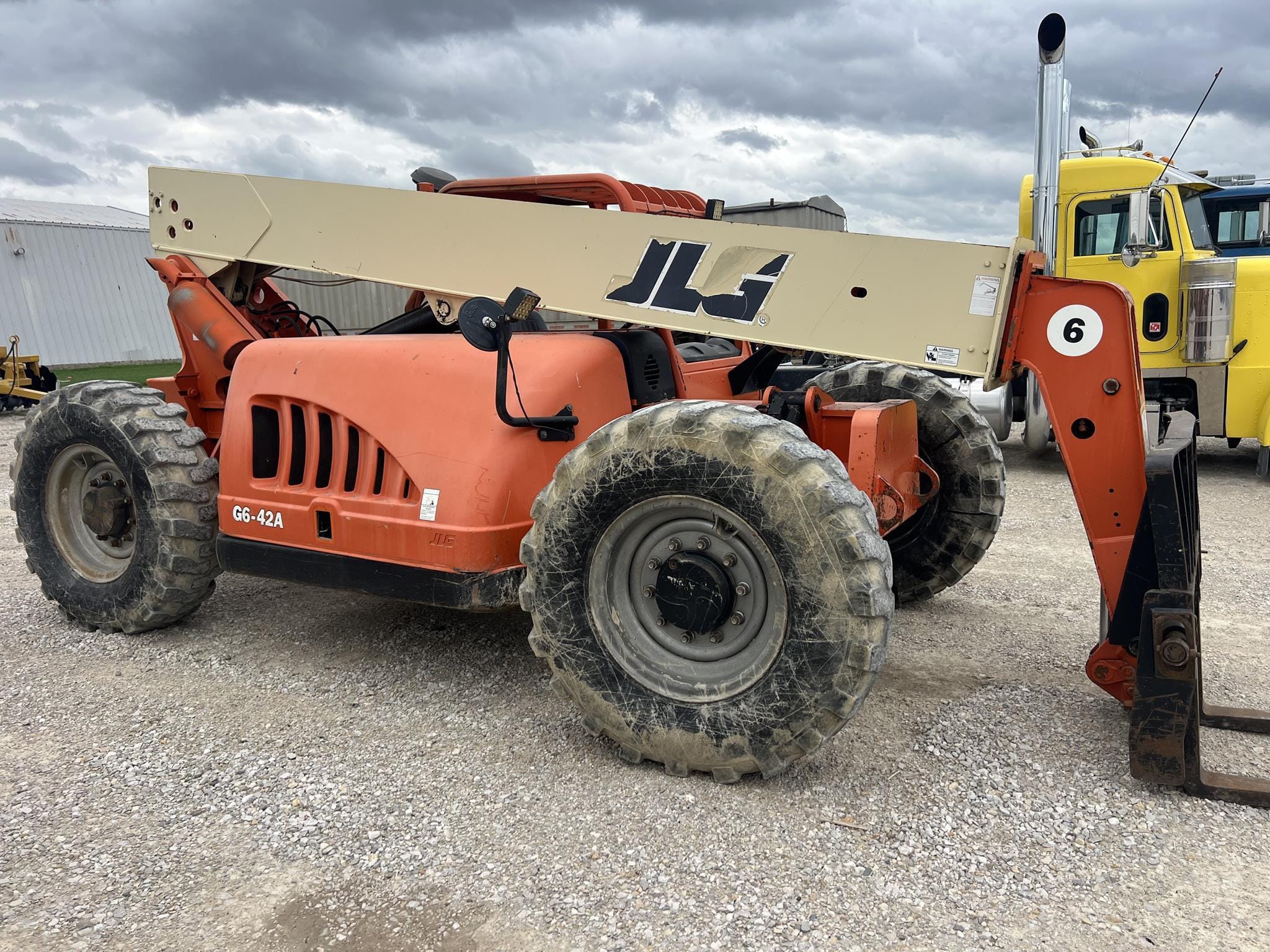 2004 JLG G6-42A Equipment Image0