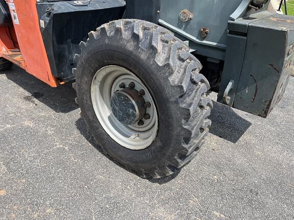 Image of JLG G9-43A equipment image 4