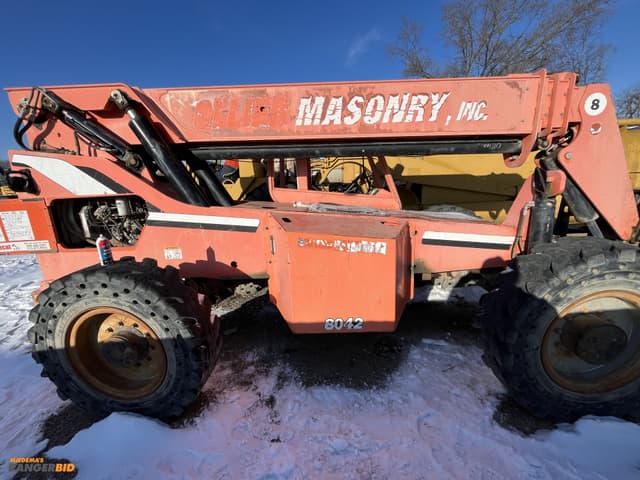 Image of JLG 8042 equipment image 2